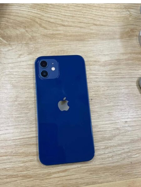iPhone 12 simple