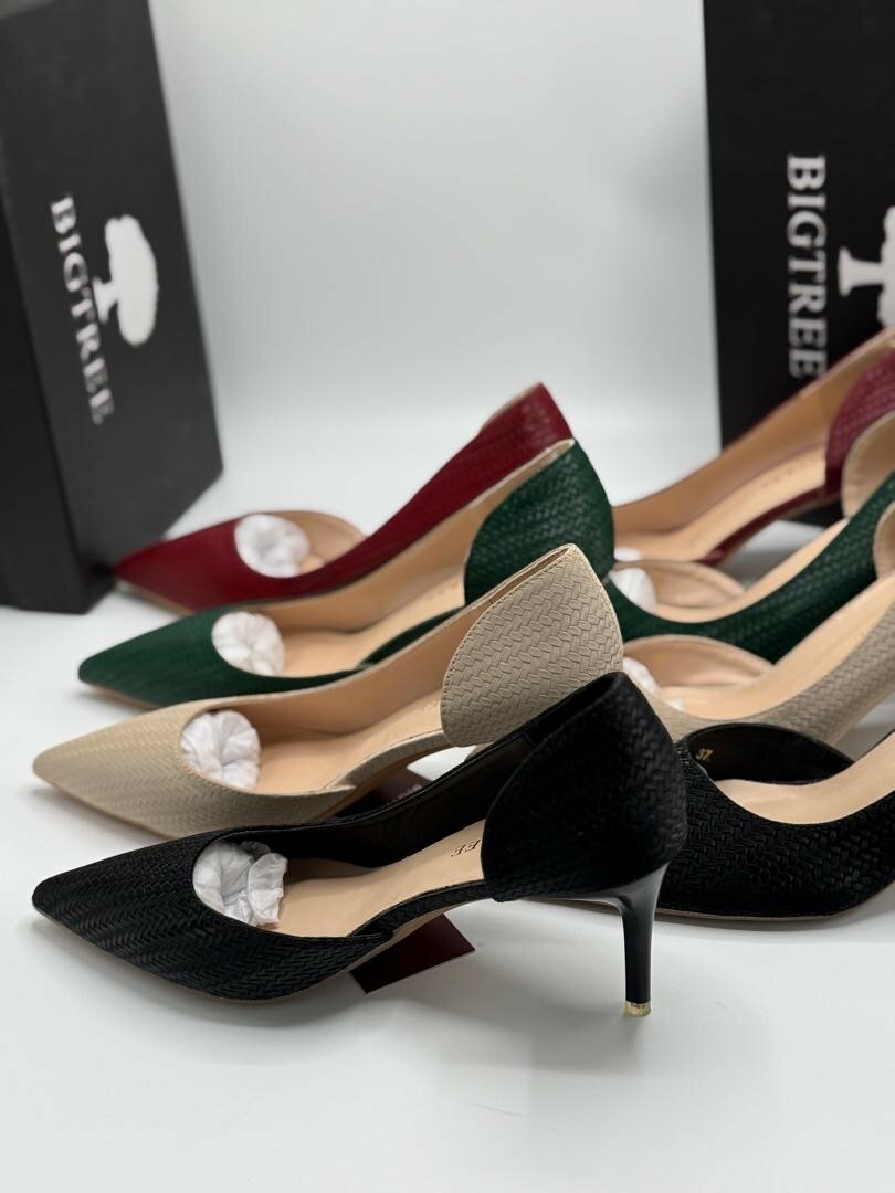 Ladies heels