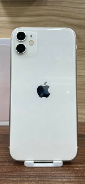 iPhone modèle blanc 64G