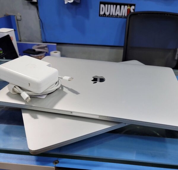 Macbook Pro Laptops