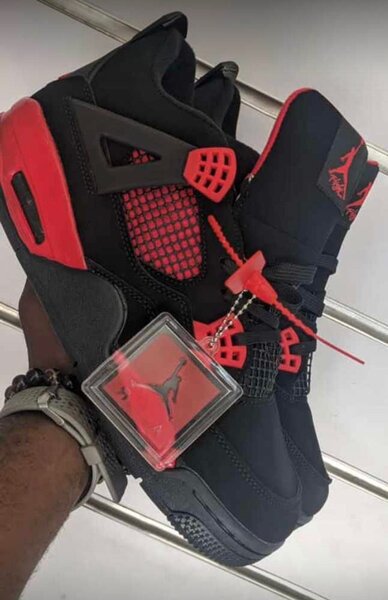 Jordan 4