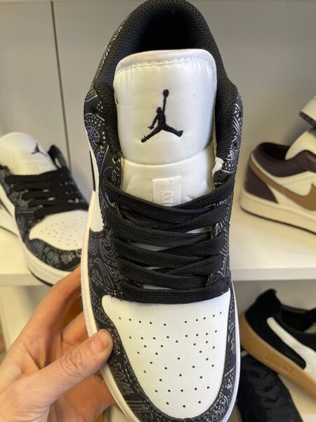 Air Jordon low