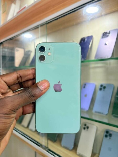 Iphone 11 (128Gb)