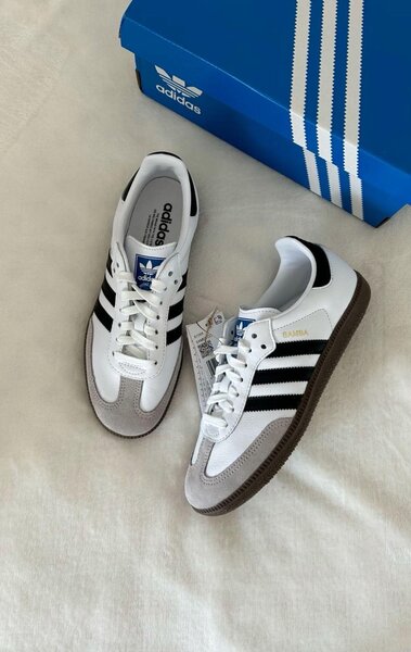 Adidas Samba Classic Sneakers