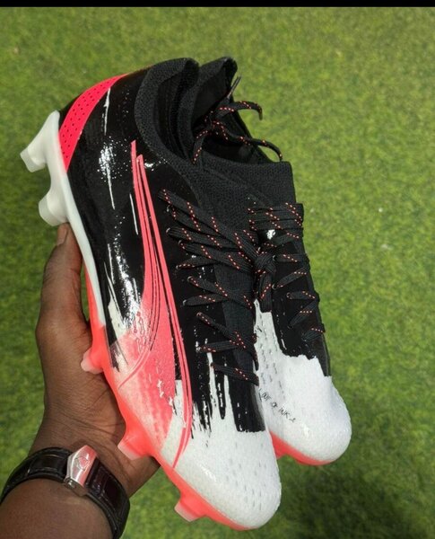 Dynamic Soccer Cleats