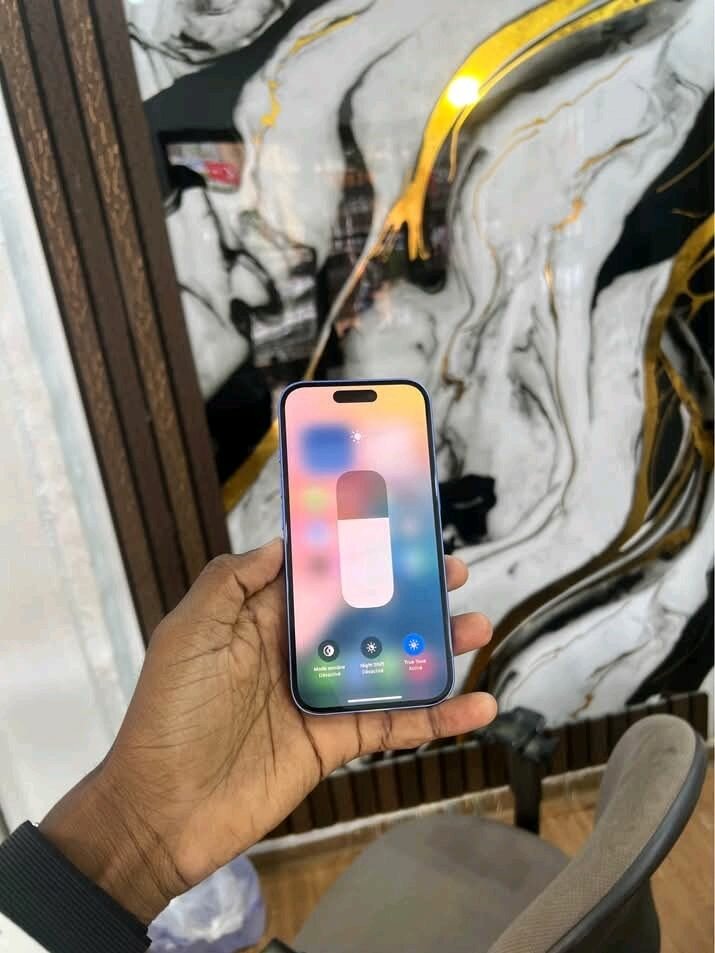 iPhone bleu déverrouillé