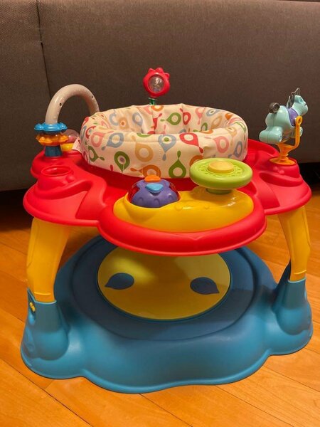 Baby jumper seat