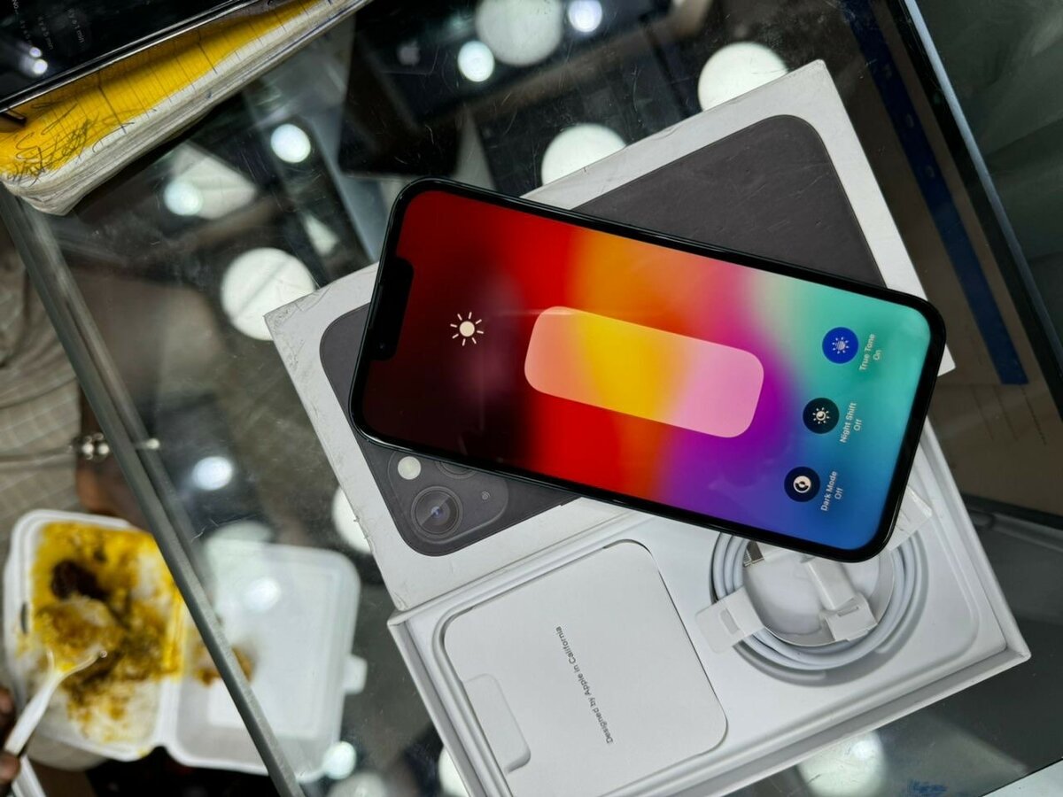 iPhone 13