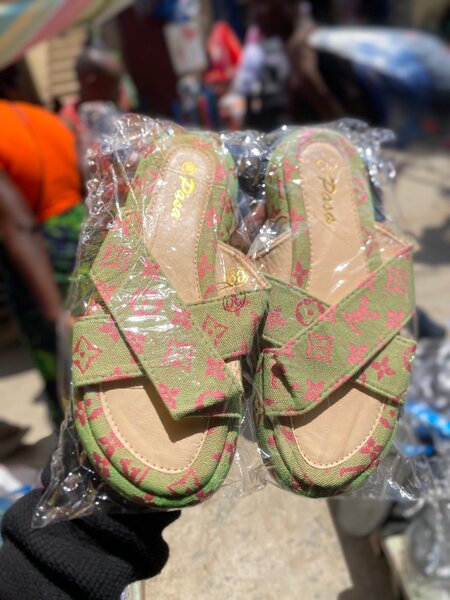 Gucci sandals