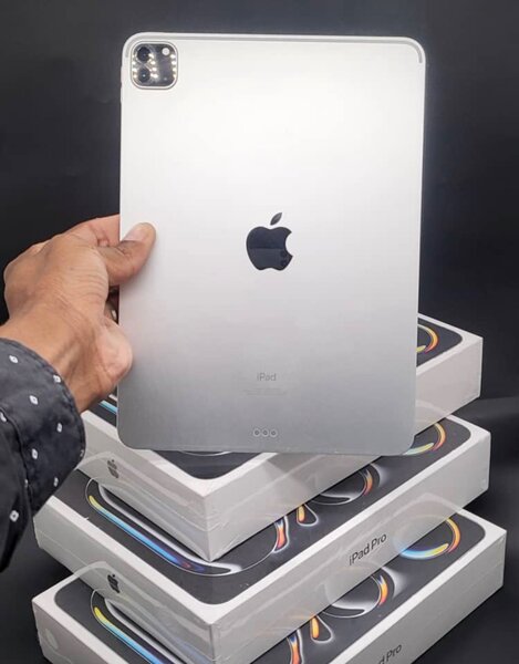 iPad Pro (M4)