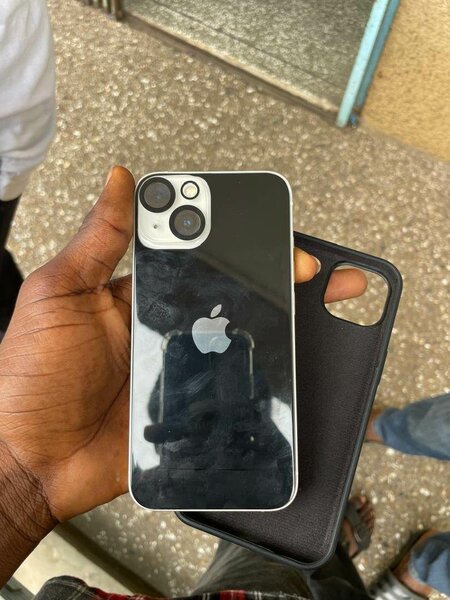 iPhone 13