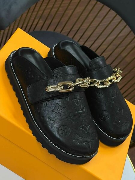 Flip flops slide