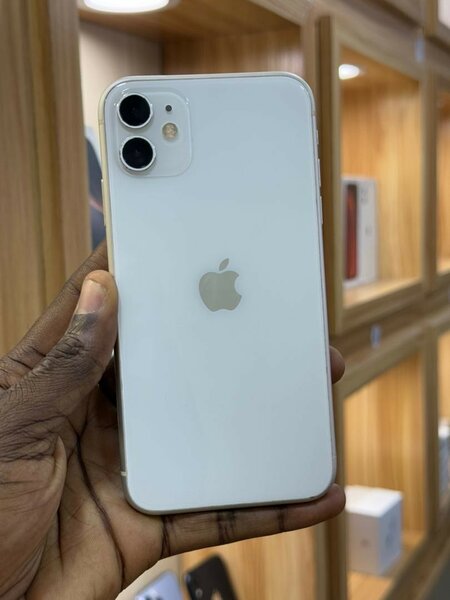 iPhone 11