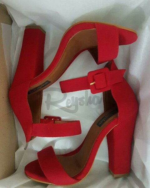L HEELS