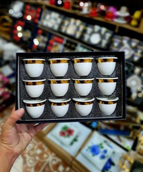 Ensemble de 12 Tasses a café doré