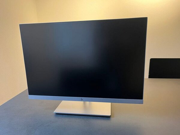 Écran HP E243i Full HD