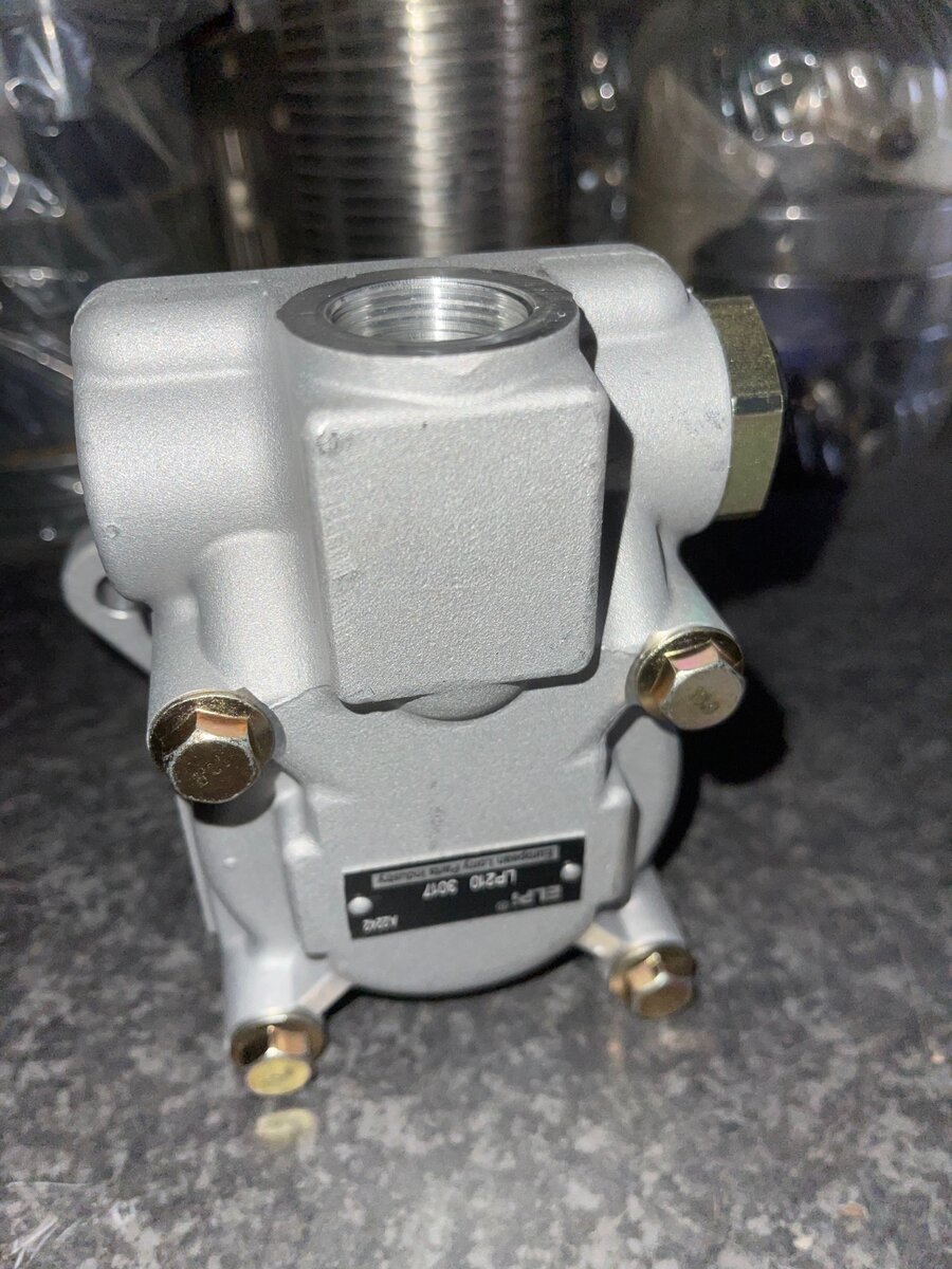 Steering pump