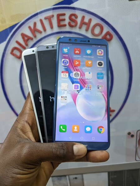 Honor 9 lite