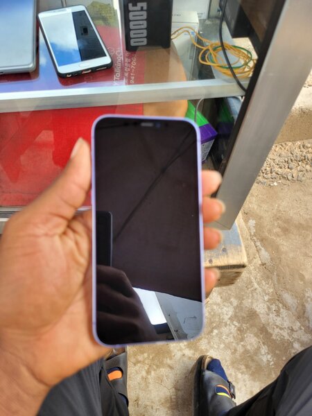 Iphone 12
