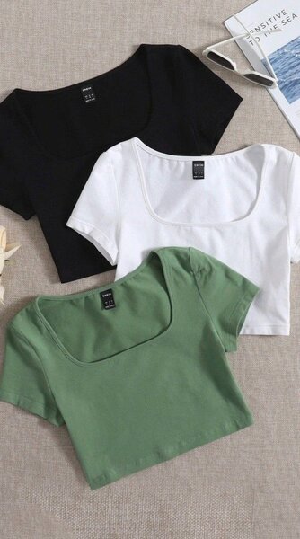 1 teeshirt couleur disponible