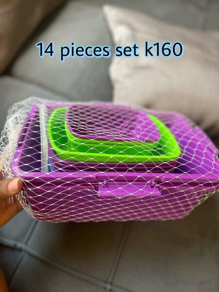 Lunch boxes & bowls