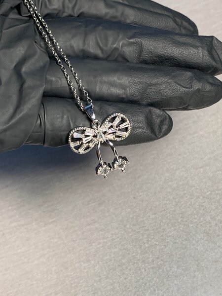 Ladies necklaces