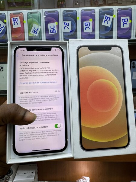 iPhone 12 simple