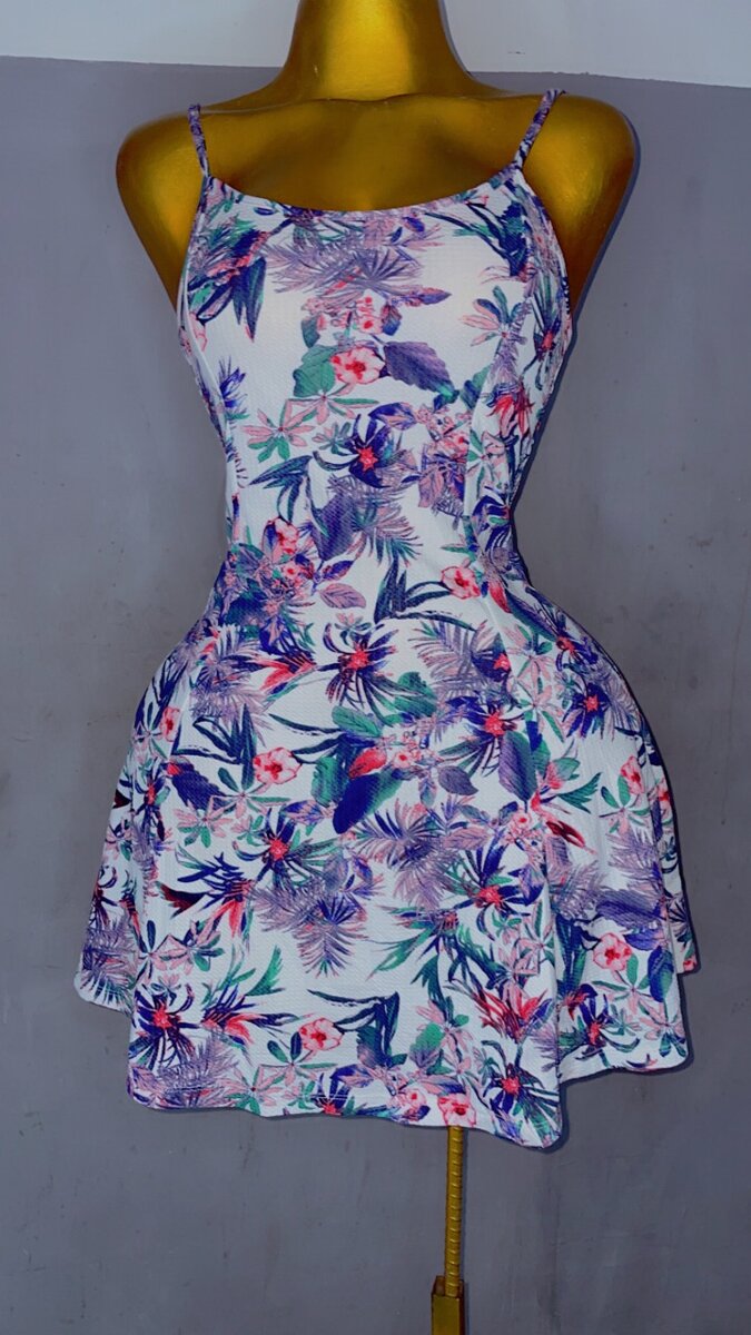 Robe d'été florale( FRIPERIE)