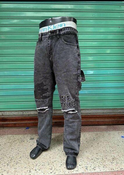 Baggy jeans