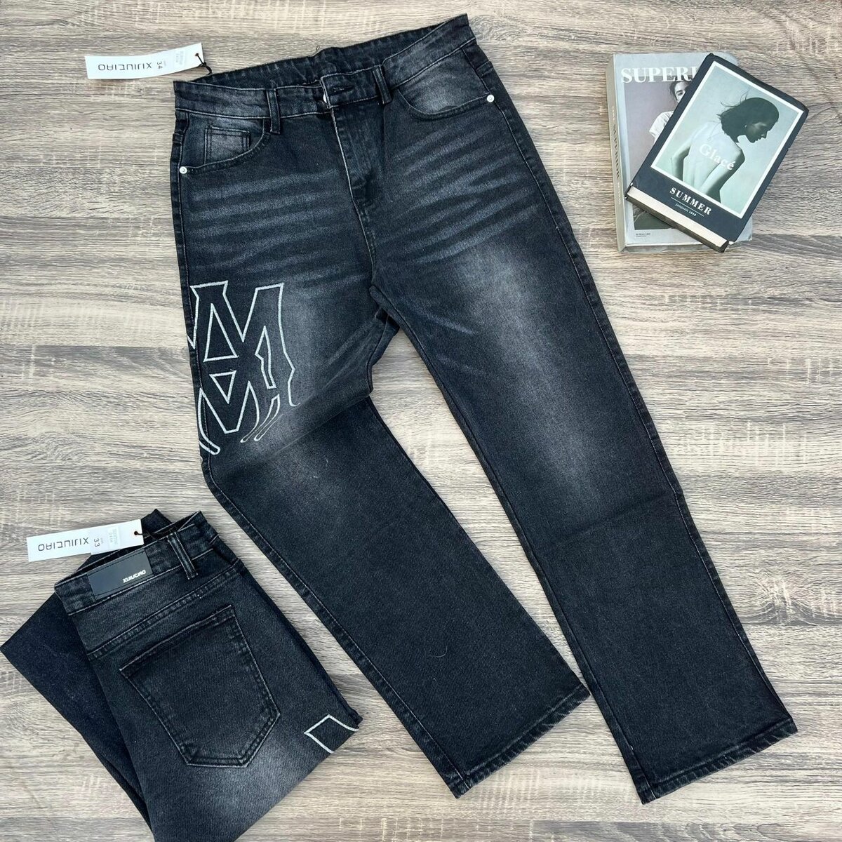 Baggy jeans