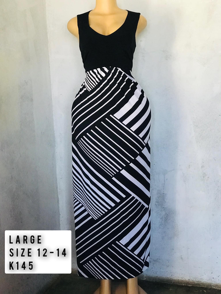 Robe noir blanc