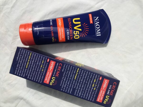 Creme solaire naomi uv50+