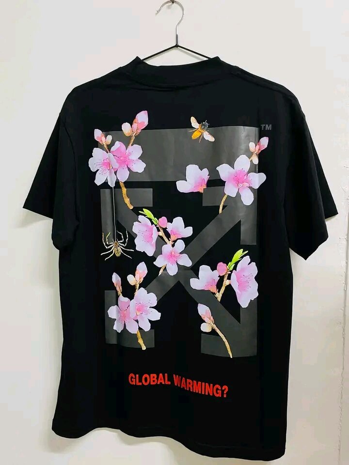 Graphics T-shirt