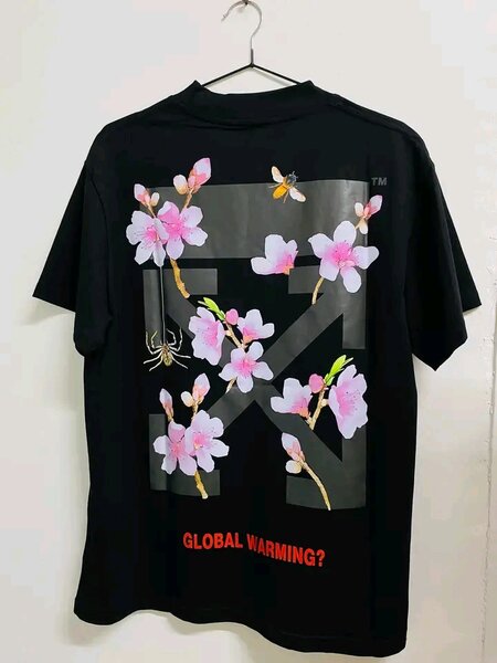 Graphics T-shirt