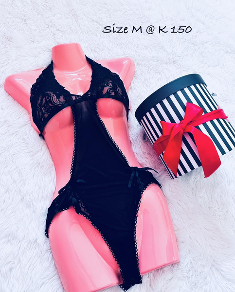 Lingerie noir