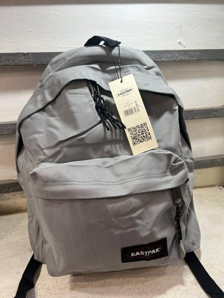 Sac à dos Eastpak gris