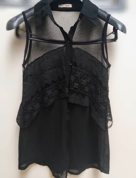 Blouse Femme Noire en Dentelle