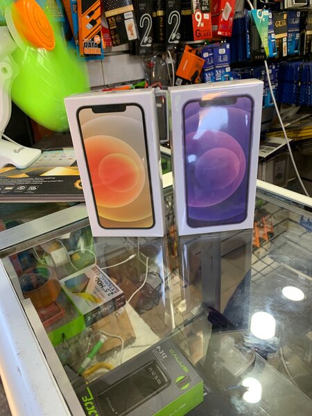 iPhone 12