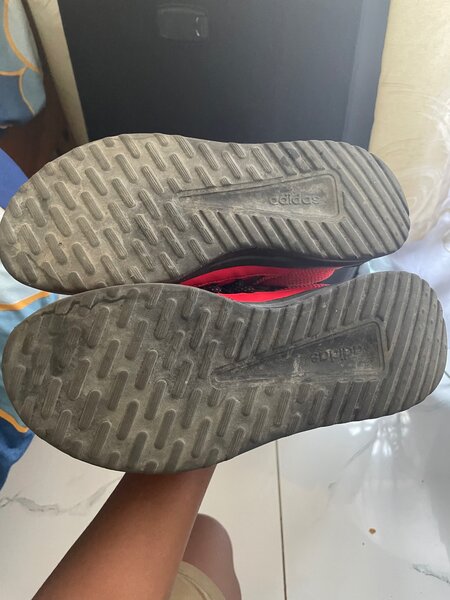 Adidas Size 4