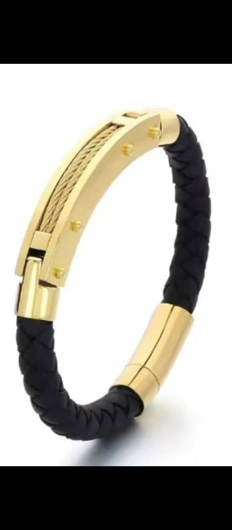 Bracelet cuir et acier doré