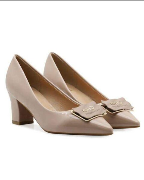 Ladies shoes