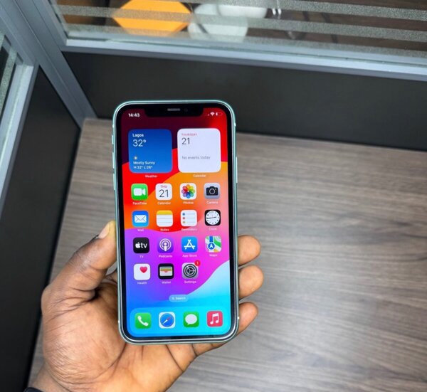 ROGGER IPHONES