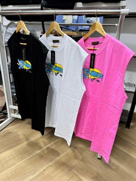 Sleeveless tees