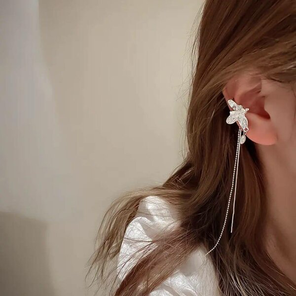 Boucle d'oreille étoile élégante