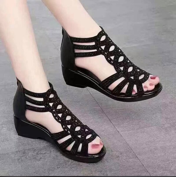 Black sandals