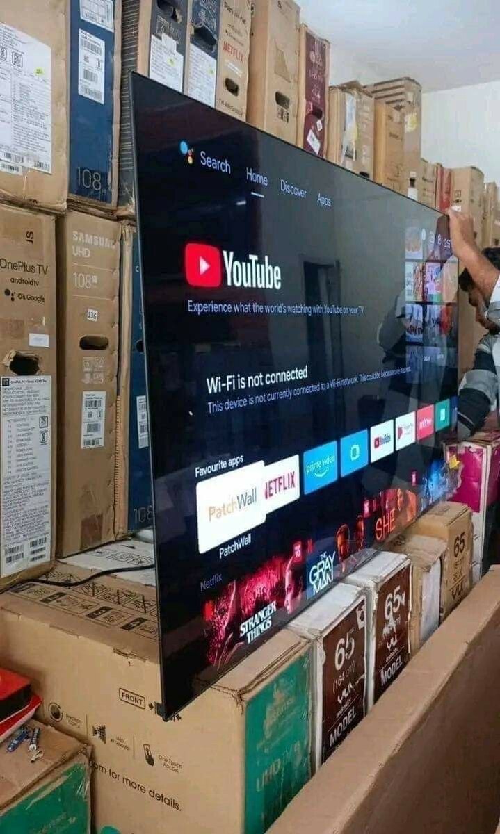 65 inches Smart Tv