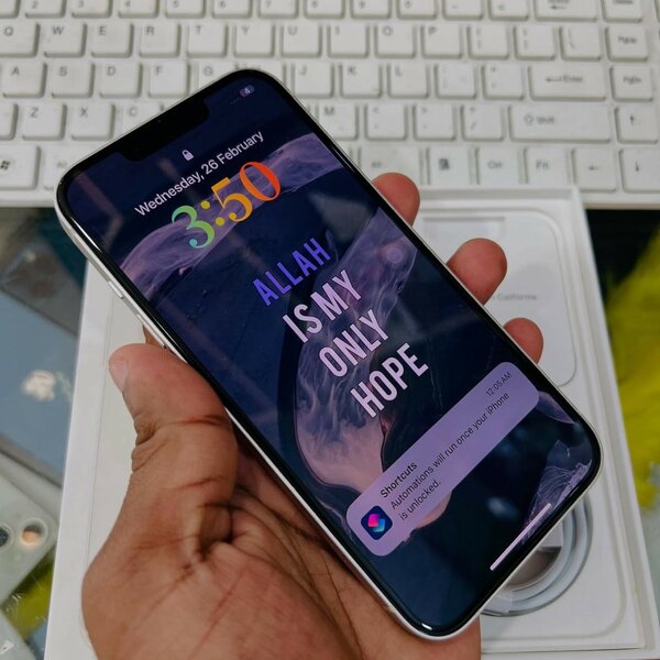 iPhone 13