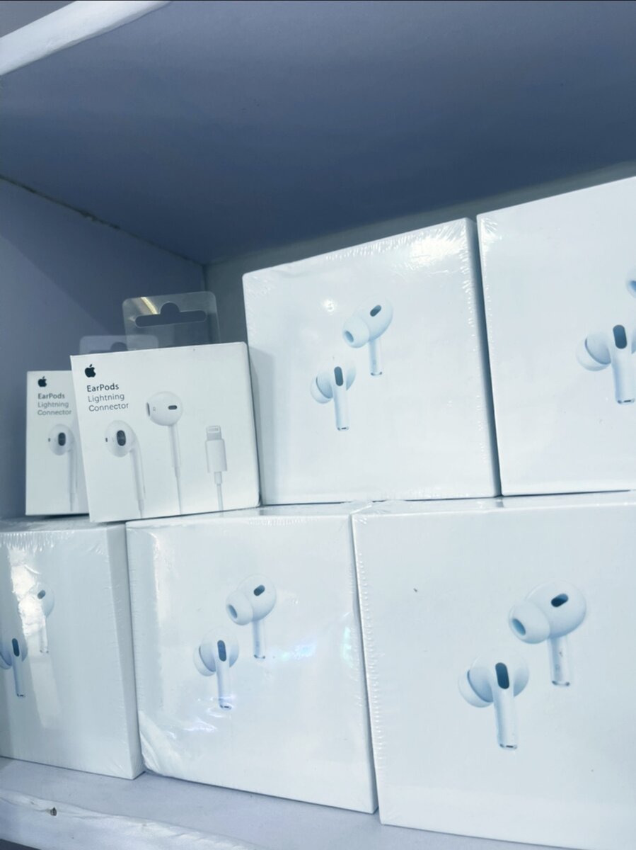 Earpods and AirPods Pro 2