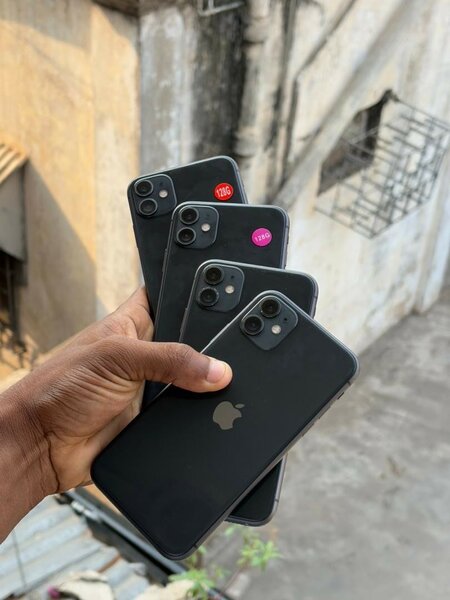 iPhone 1164gig
