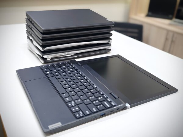 Lenovo 100e Intel Celeron 4gb Ram/ 128gb SSD